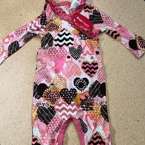 Baby nay onsie size 3M